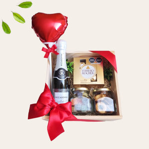 Gift Box Aniversario 3 | Regalos Personalizados | Boketto Lima. Regalos para mujeres y hombres en su Cumpleaños, Día de la Madre, Día del Padre, San Valentín. Regalos para mi novio o novia en nuestro Aniversario o Matrimonio. Detalles para regalar. Regalos a domicilio. Box de regalo. Gift Box en Lima. Gift Boxes Navideños.