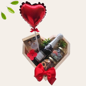 Gift Box Aniversario 4 | Regalos Personalizados | Boketto Lima. Regalos para mujeres y hombres en su Cumpleaños, Día de la Madre, Día del Padre, San Valentín. Regalos para mi novio o novia en nuestro Aniversario o Matrimonio. Detalles para regalar. Regalos a domicilio. Box de regalo. Gift Box en Lima. Gift Boxes Navideños.